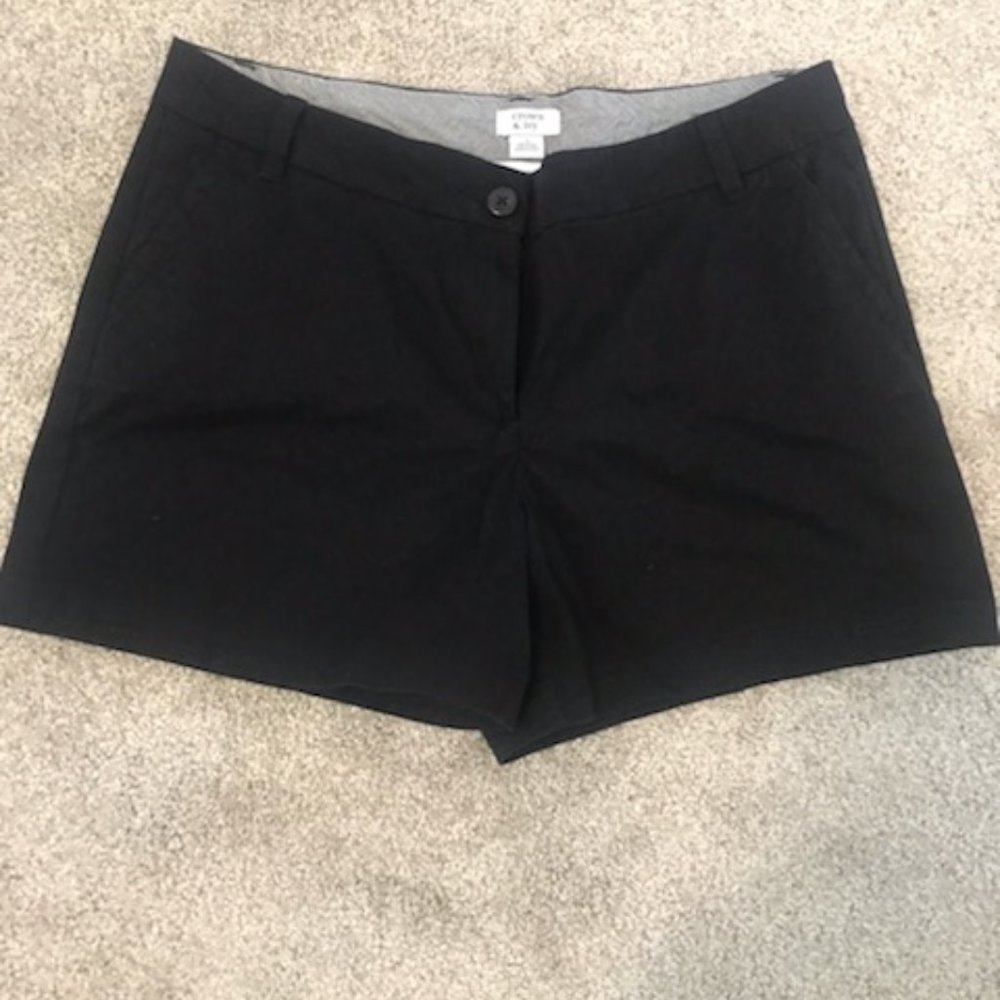 NWOT Black Crown & Ivey Bermuda Shorts.  Size 12